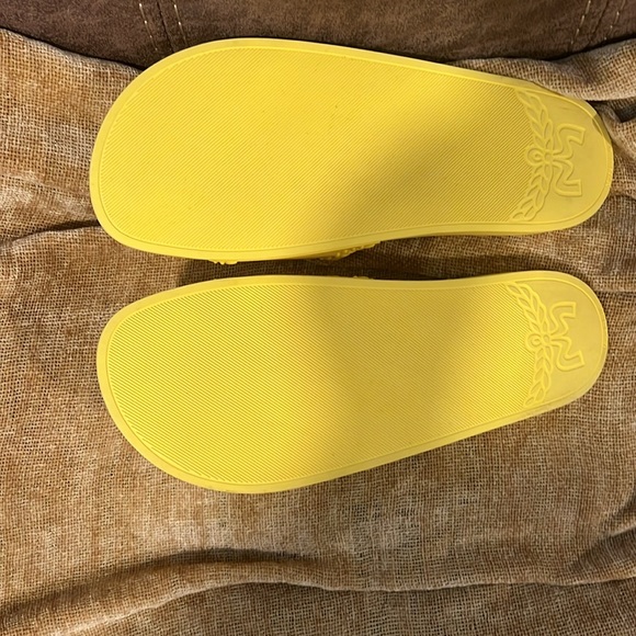 MCM slides. Yellow. Size 8.5 women - Picture 2 of 2